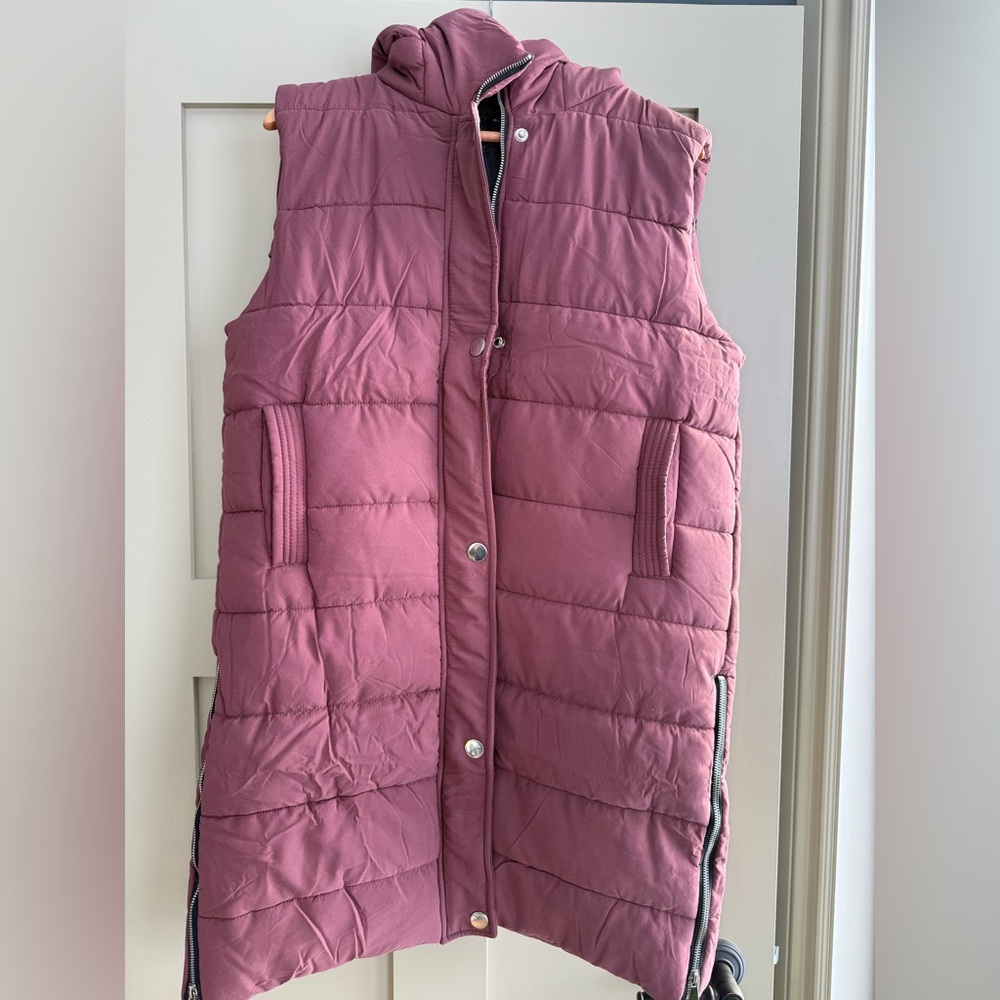 Women's Quilted Vest in Plum
